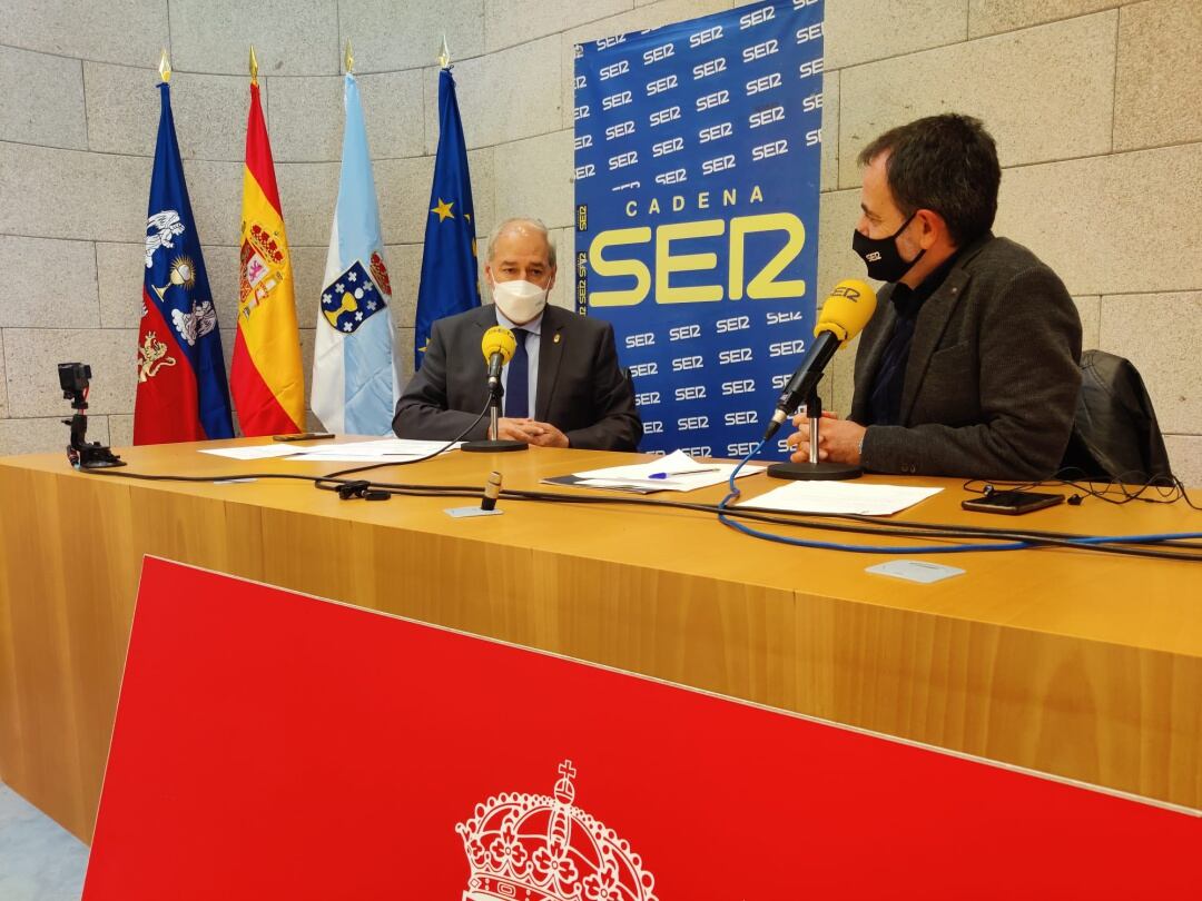 José Tomé y Juan Carlos Rodríguez en el salón de actos de la Diputación de Lugo