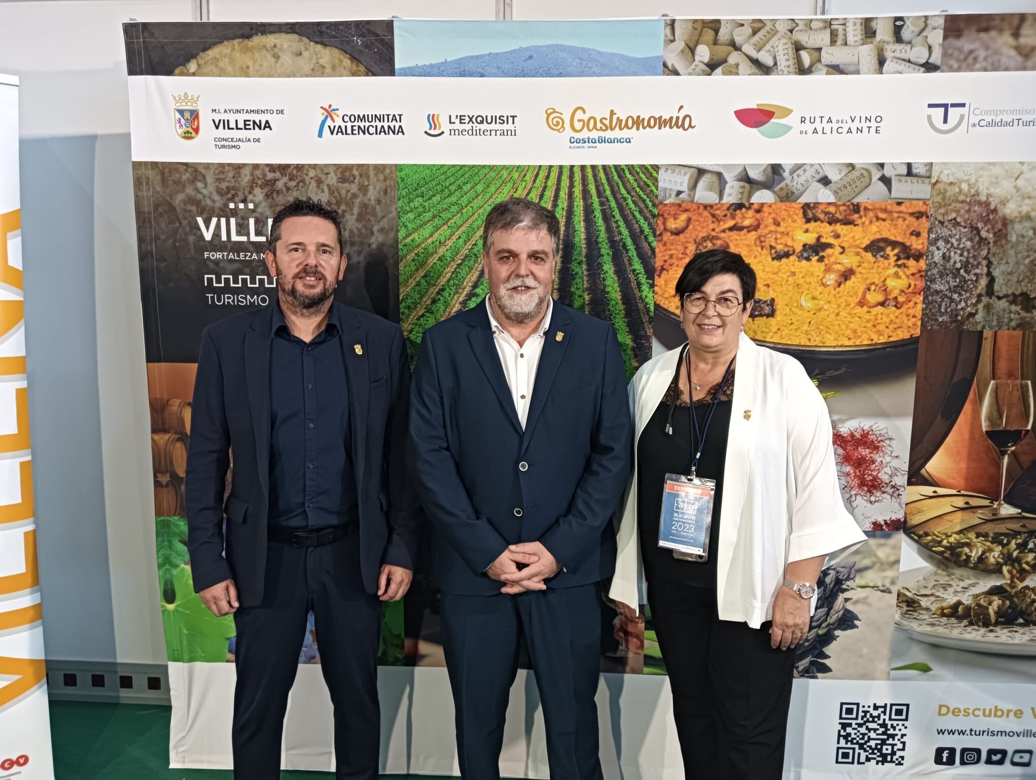 El Alcalde con los concejales de comercio y medio ambiente