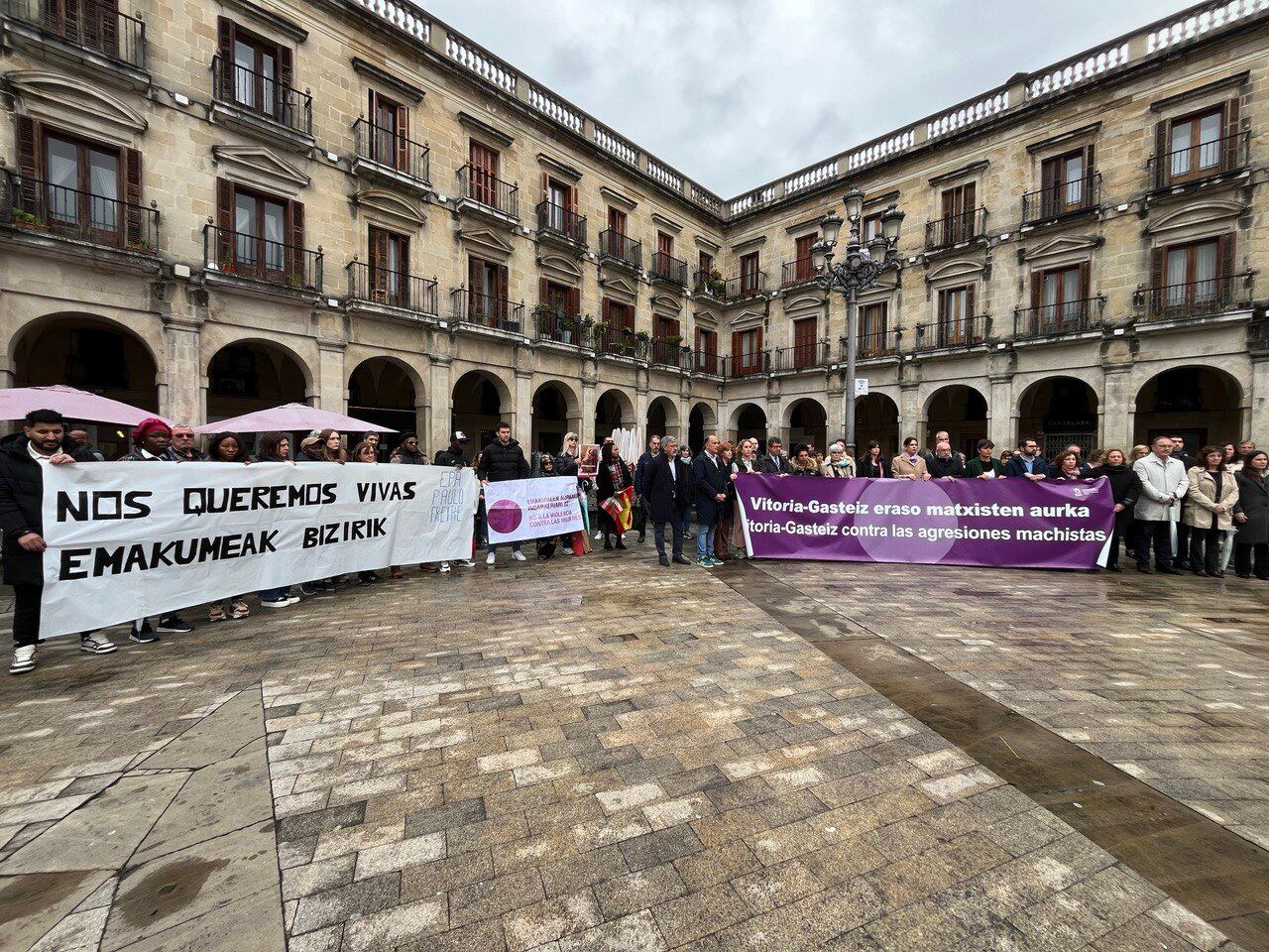 Vitoria ha dedicado cinco minutos de silencio a Miriam, la mujer asesinada por su pareja en Haro