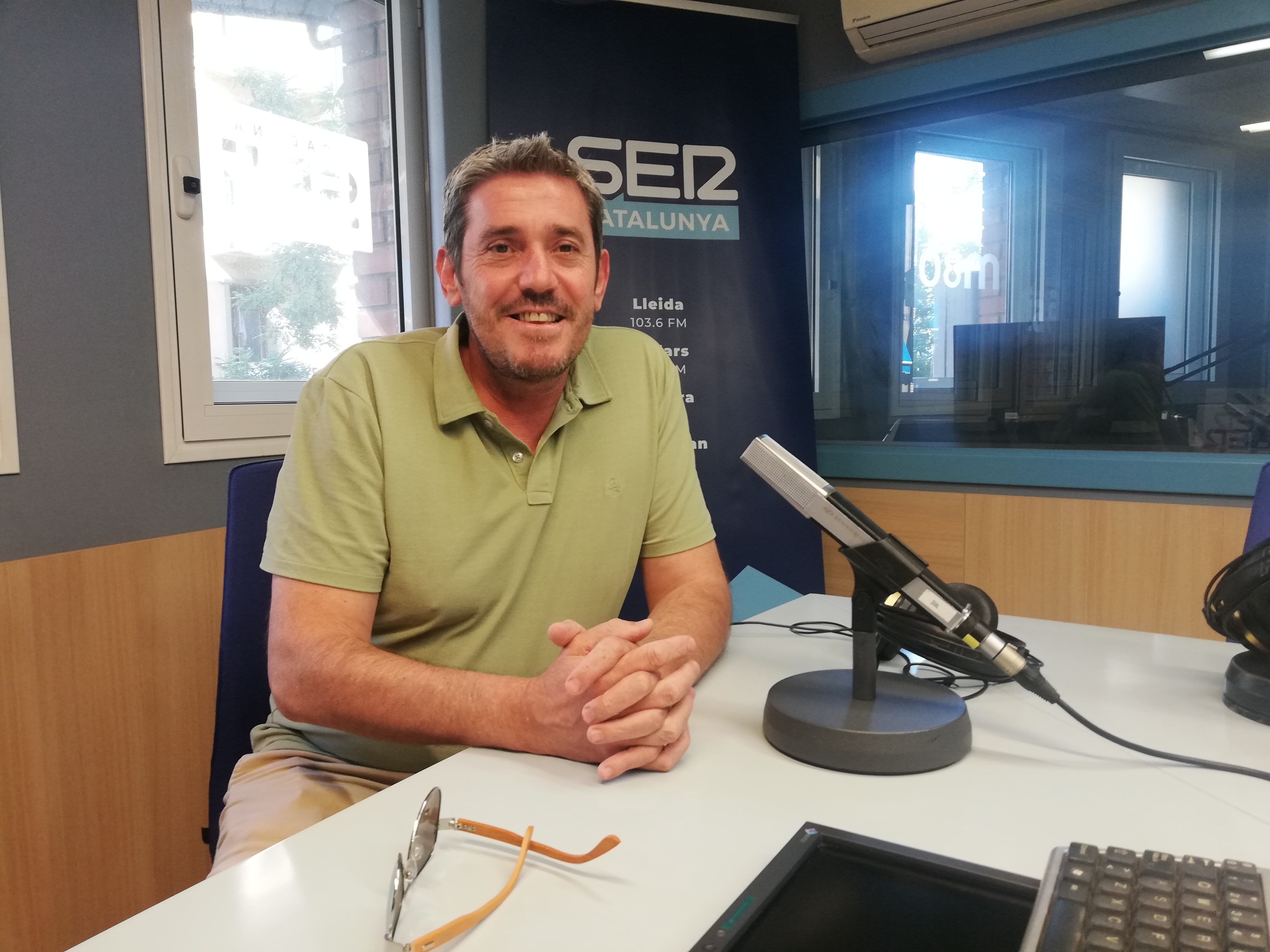 Enric Herrera, durant l'entrevista a l'Aquí Lleida de Ràdio Lleida.