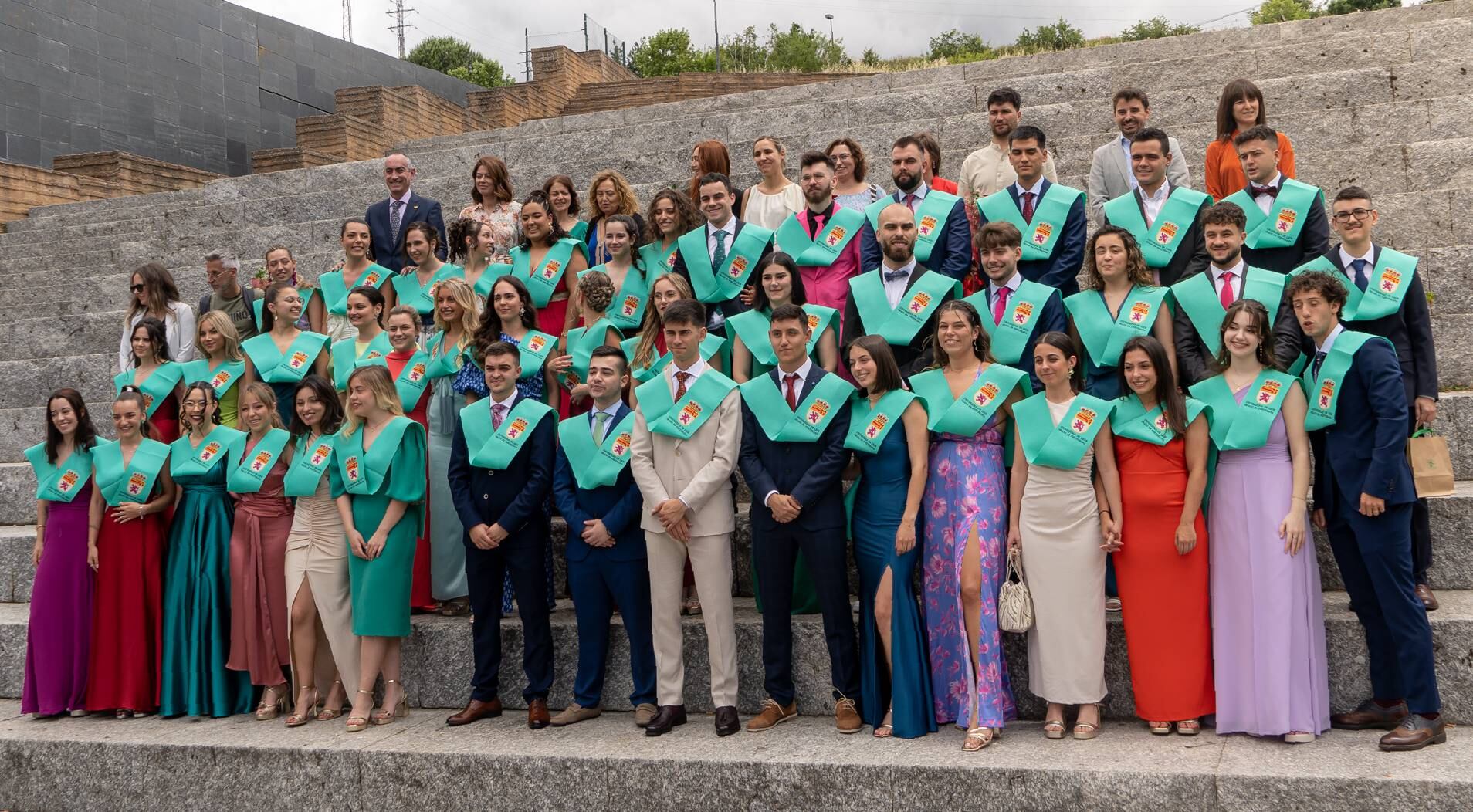 Nuevos graduados y graduadas