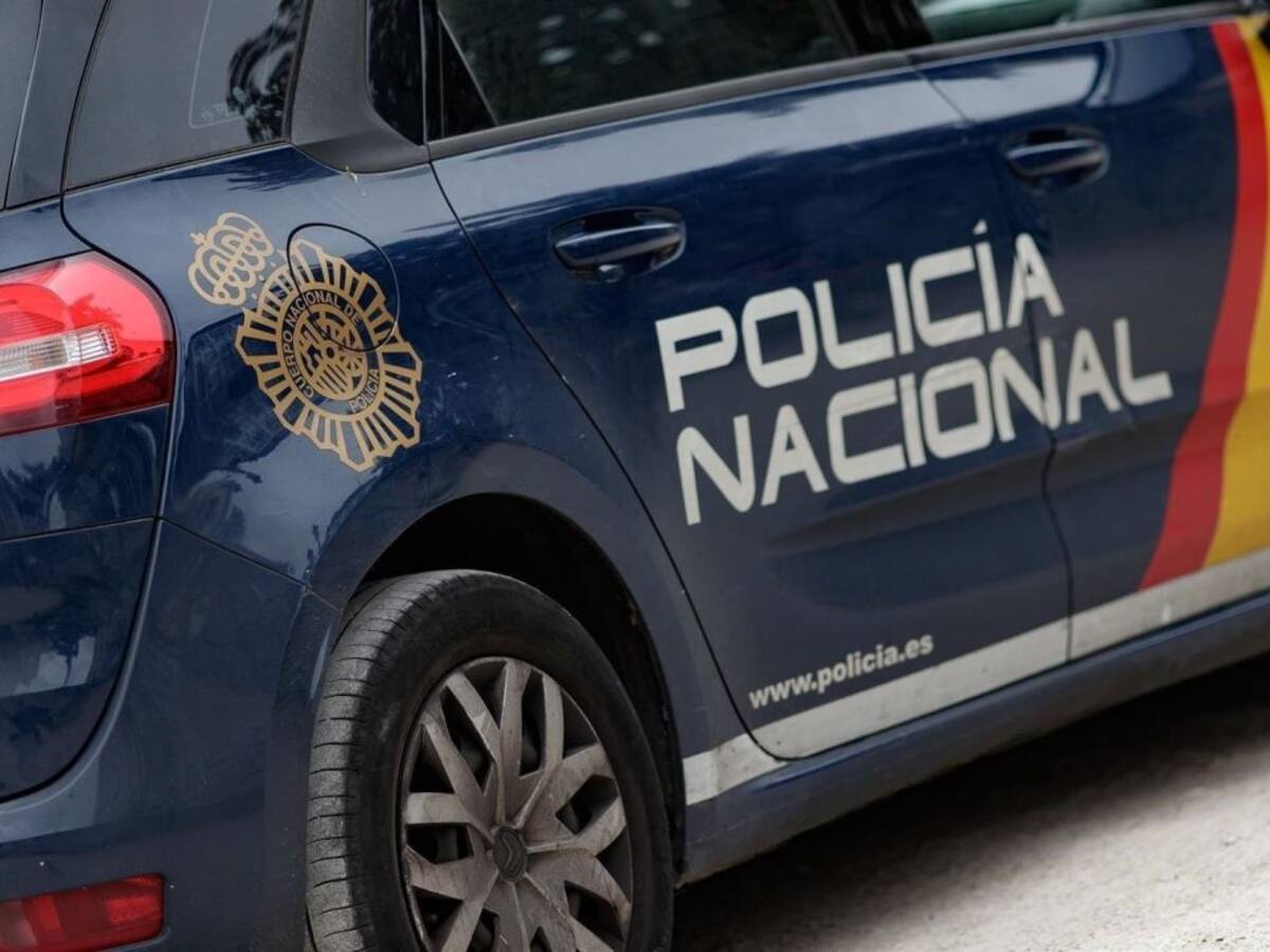 Tres detenidos por engañar y explotar sexualmente a una mujer