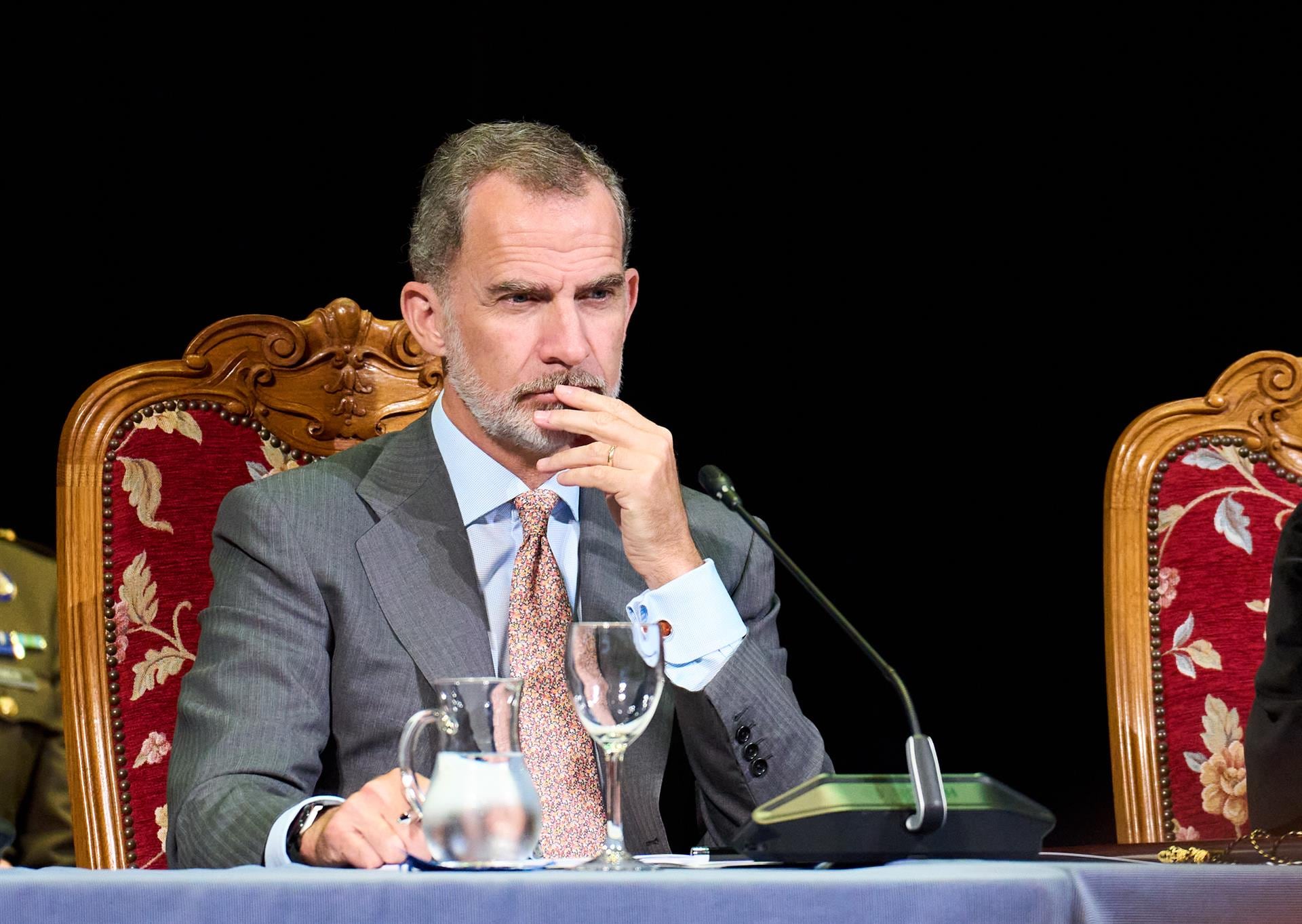 Archivo - El Rey Felipe VI en la inauguración de los cursos de verano de la Universidad Internacional Menéndez Pelayo (UIMP) de Santander, en el Palacio de la Magdalena