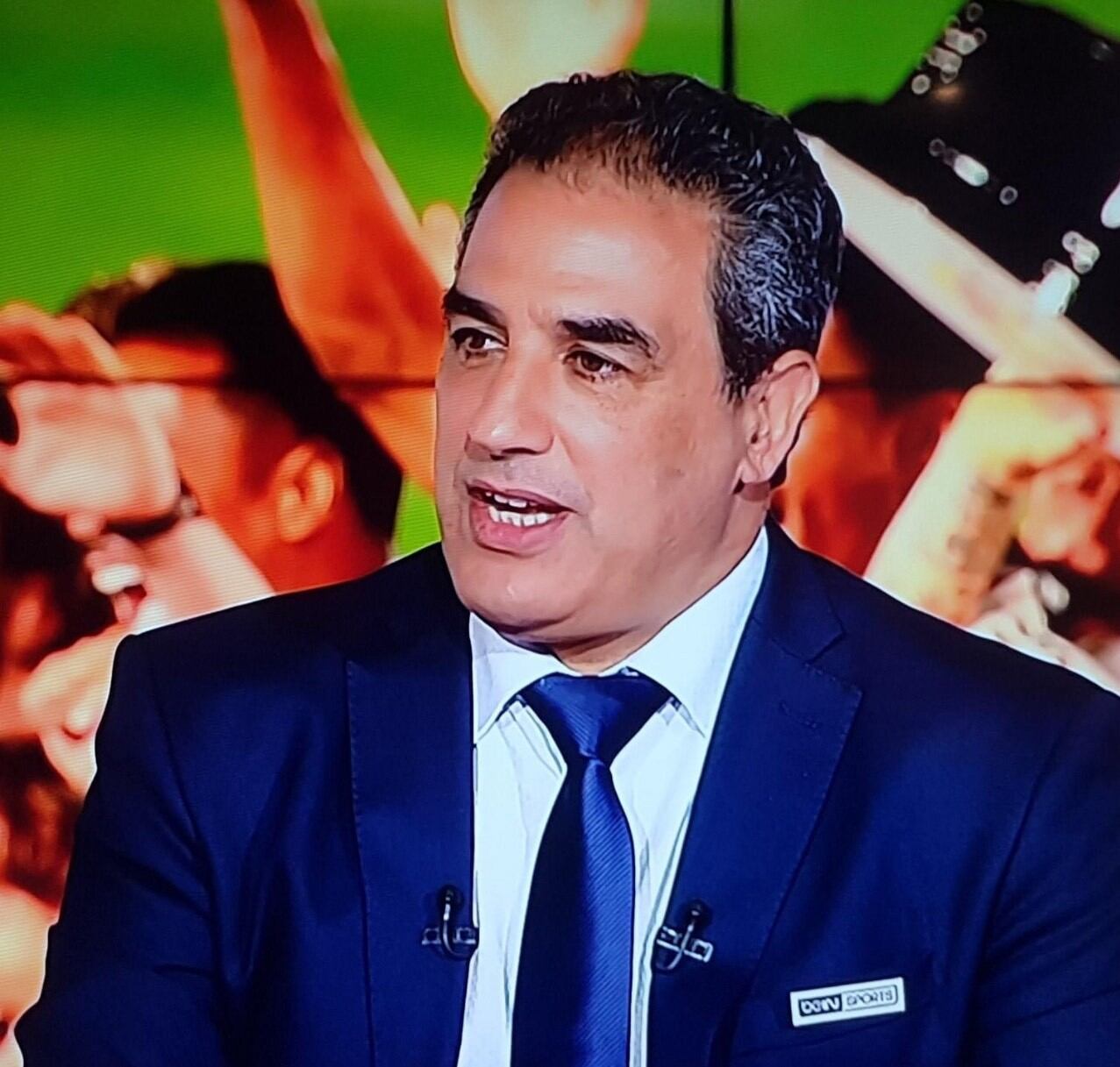Hicham Jadrane es una estrella del fútbol y de la televisión.