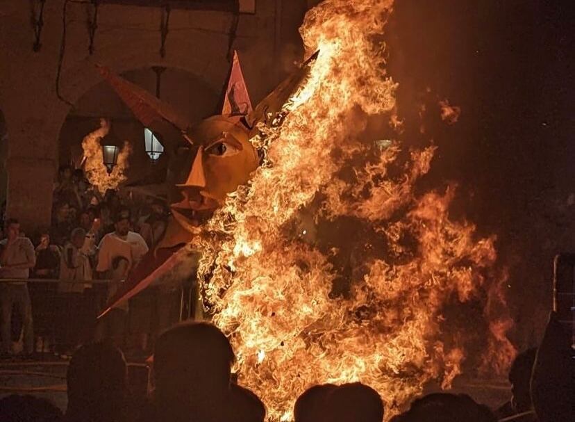 Quema del &#039;No-ninot&#039; en Segovia /  Ayuntamiento de Segovia