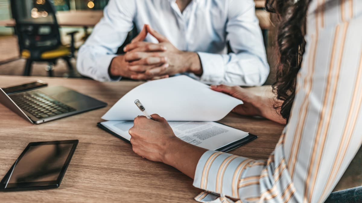 Una sucursal bancaria de Alicante rechaza como "marcada" para declinar la hipoteca a una persona que se acogió al Código de Buenas Prácticas