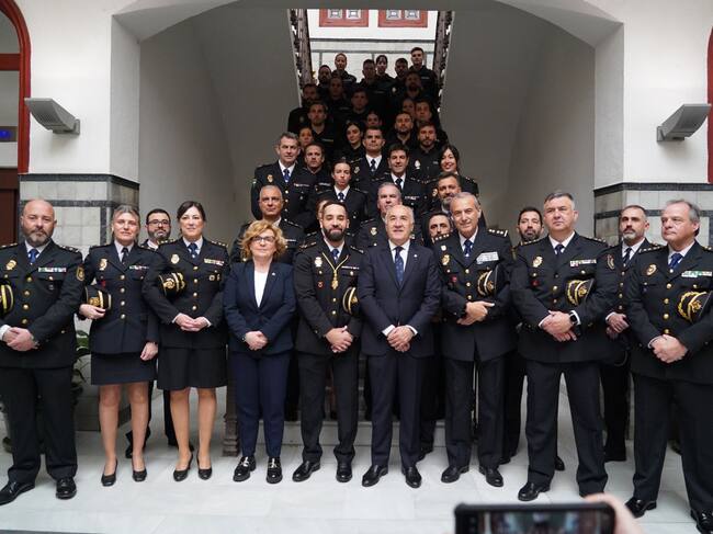 Foto de familia en el Ayuntamiento de Algeciras
