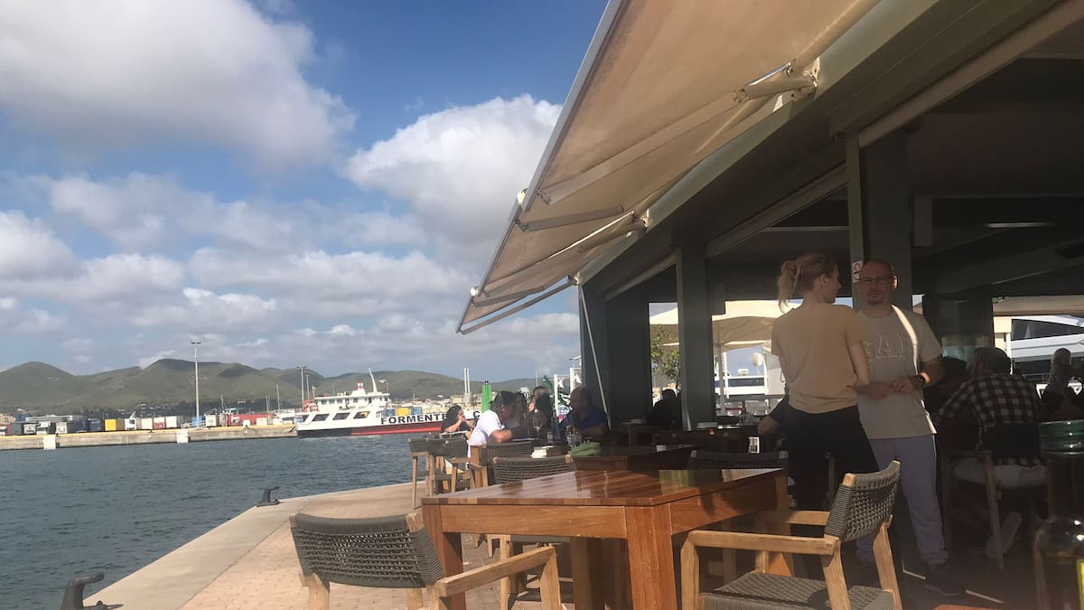 Verónica Juan: "Los bares y restaurantes que han abierto en Semana Santa no cerrarán para no arriesgarse a perder al personal"