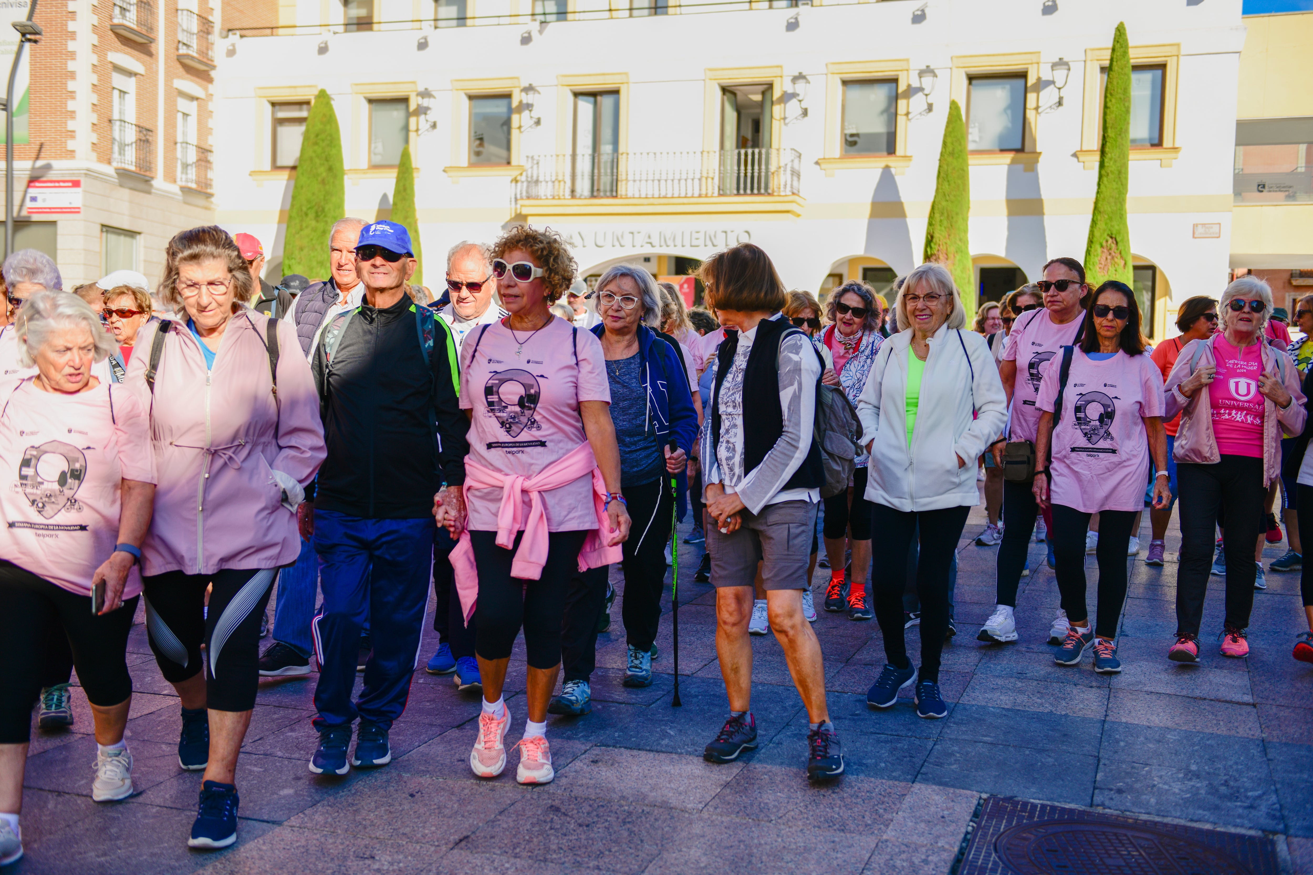 Mayores de San Sebastián de los Reyes participando en la marcha ‘Siempre activos’
