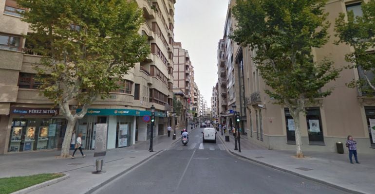 La calle Tesifonte Gallego sufrirá hoy cortes puntuales