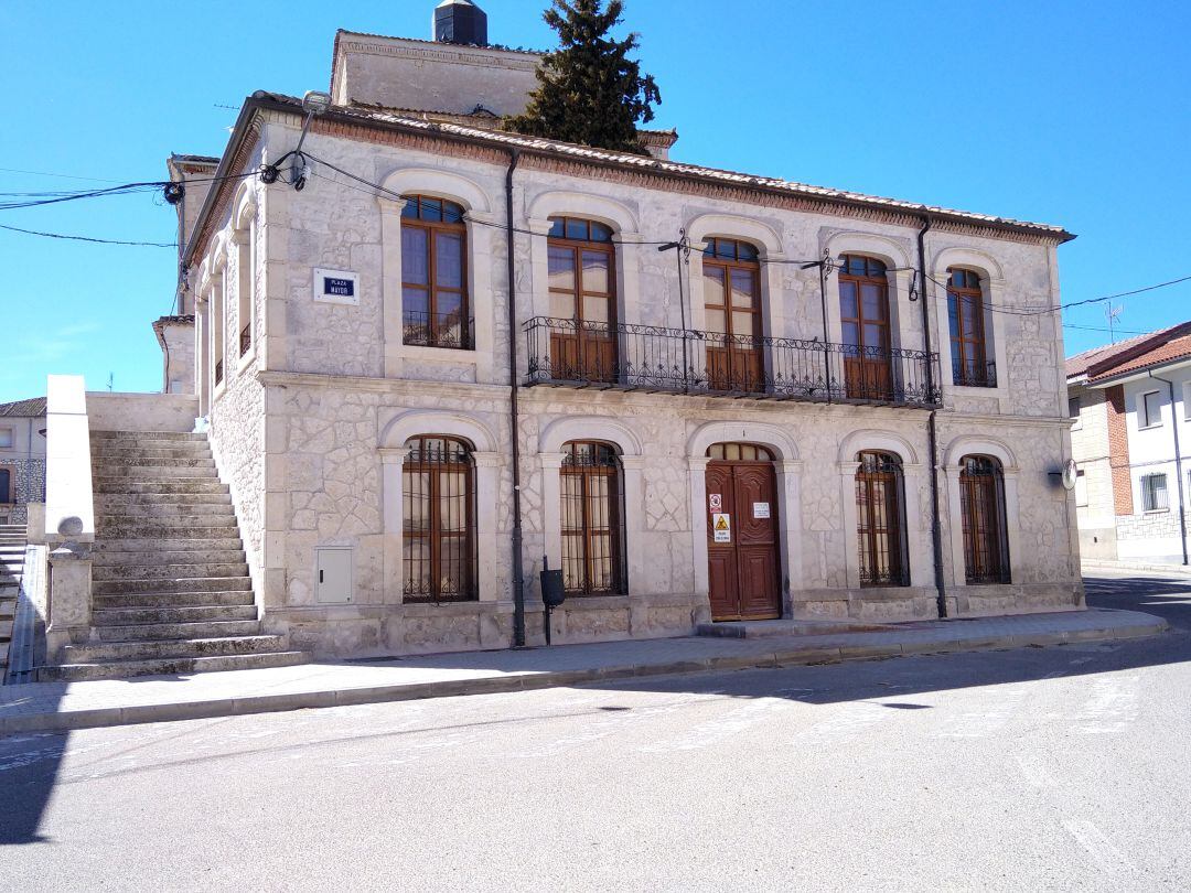 Fachada Ayuntamiento de Olombrada