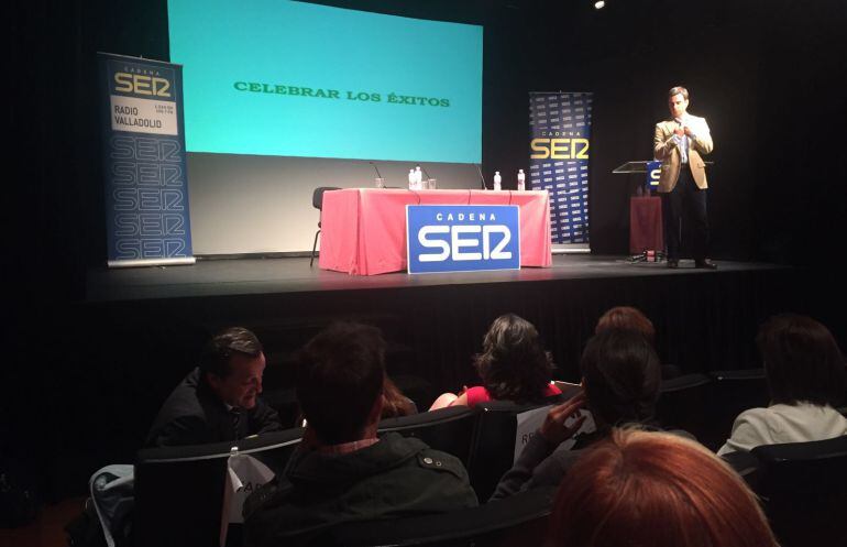 Una de las ponencias del foro "Tiempo de mujeres"