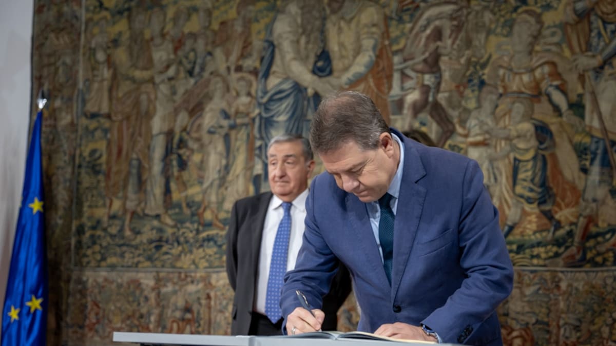 La Junta de Castilla-La Mancha y la Fiscalía, que pide aumentar las inspecciones, firman un convenio para reducir la siniestralidad laboral
