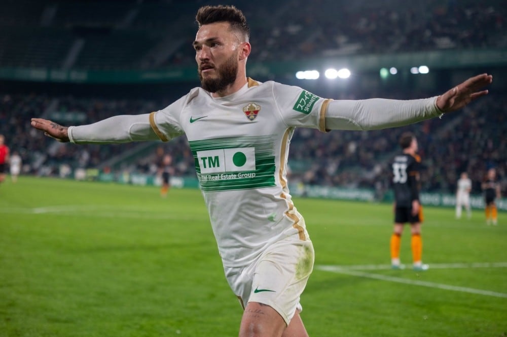 Josan celebra uno de sus goles con el Elche Club de Fútbol