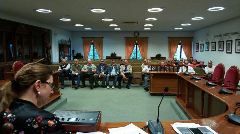 Alcaldes y concejales de municipios del alfoz de Aranda estuvieron presentes en el primer encuentro para analizar la futura constitución de una mancomunidad de interés general