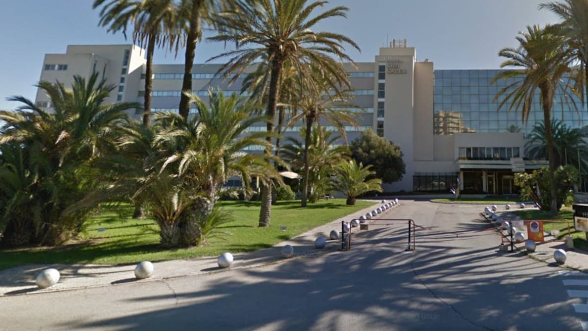 La alcaldesa Catalá confirma que quiere mantener el edificio que acogió al Sidi Saler aunque no avanza con qué función