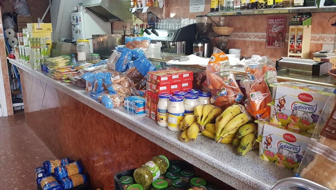 Alimentos preparados para ser repartidos en la Zona Norte de Alicante. Archivo