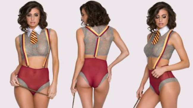 El modelito inspirado en la saga mágica cuenta con todo lujo de detalles.