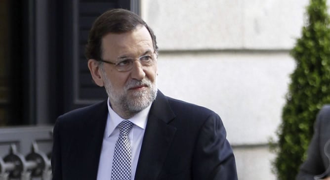 El presidente del Gobierno, Mariano Rajoy, a su llegada al Congreso de los Diputados para asistir al pleno de la Cámara Baja