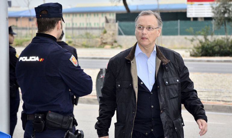 El excontable de Nóos, Marco Antonio Tejeiro, a su llegada a la Escuela Balear de la Administración Pública (EBAP), donde se celebra el juicio por el caso Nóos