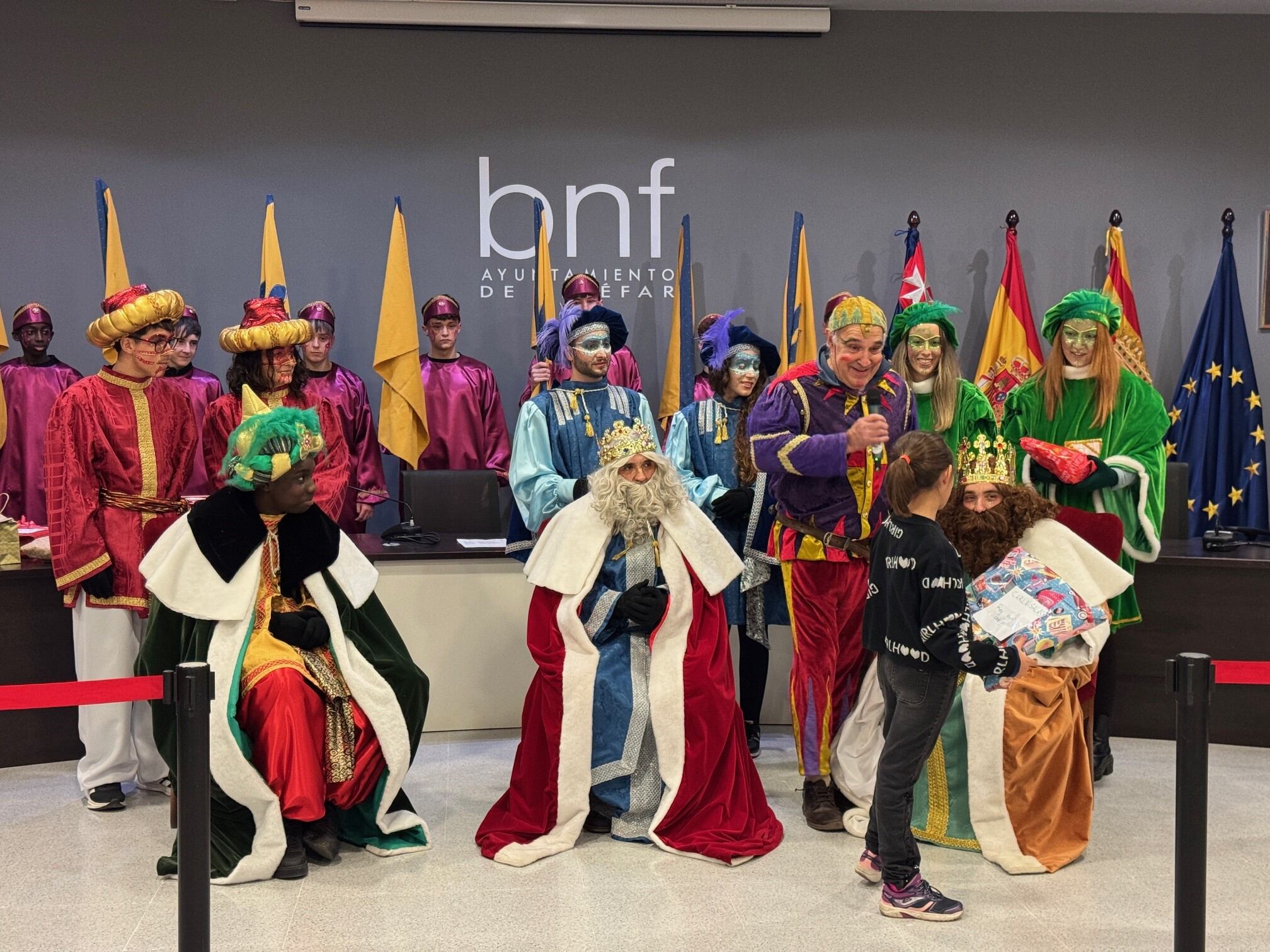 Los Reyes Magos en el Ayuntamiento de Binéfar