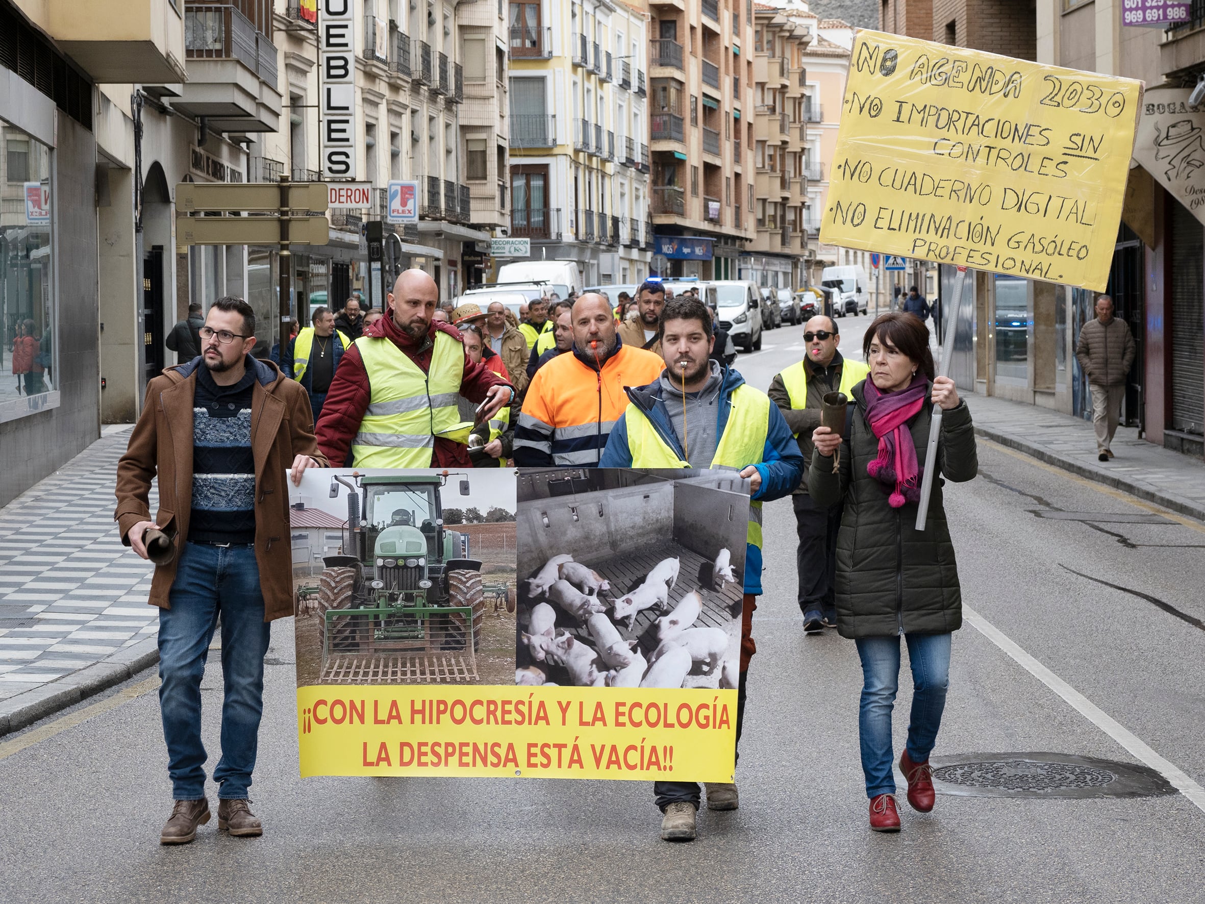 Concentración de agricultores por las calles de Cuenca este lunes