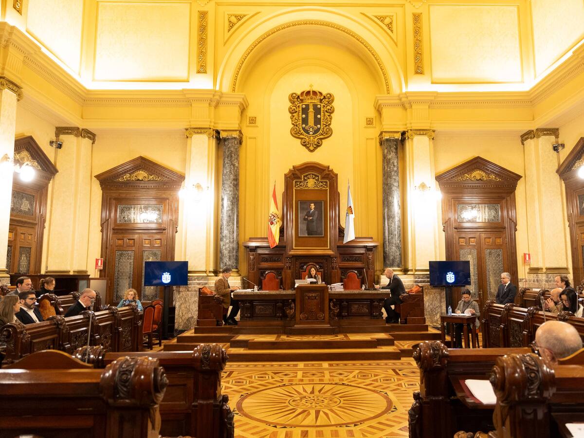 La petición del PP de cesar a Lage y el acuerdo de investidura entre BNG y PSOE protagonizan el pleno de A Coruña