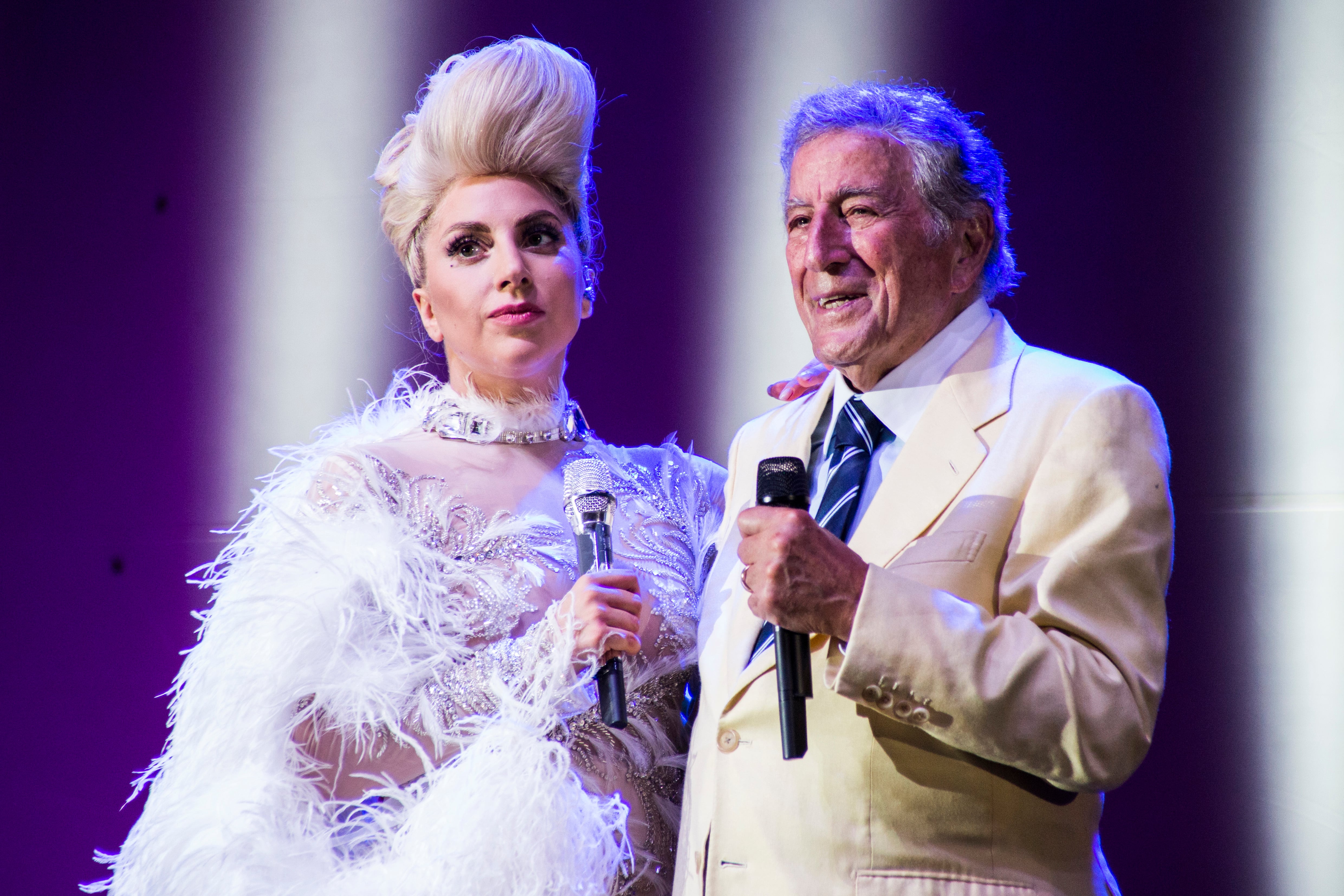 Lady Gaga y Tony Bennett durante un concierto en el Arena Santa Giuliana. Perugia (Italia, 2015)