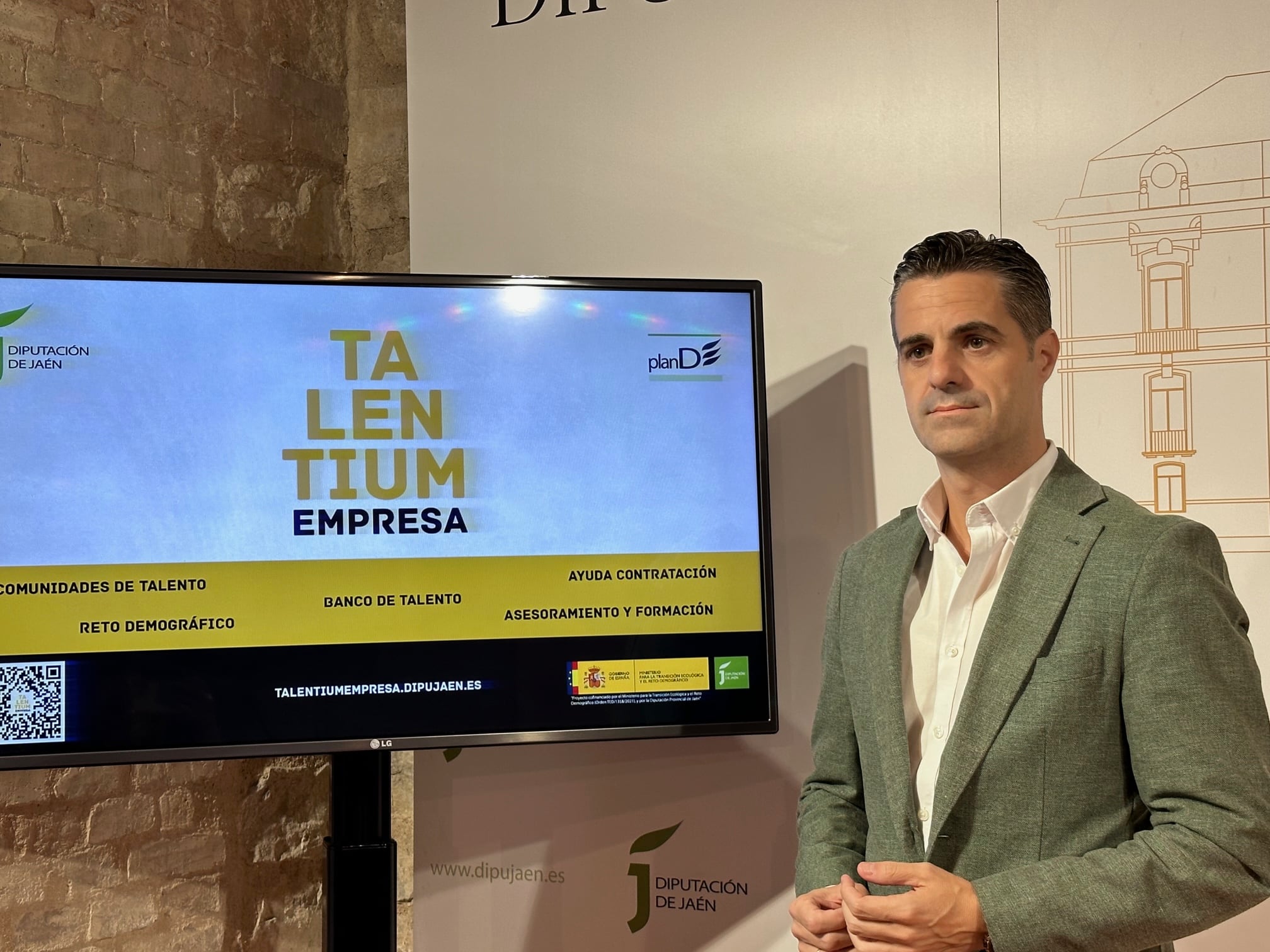 El diputado de Empleo y Empresa, Luis Miguel Carmona.