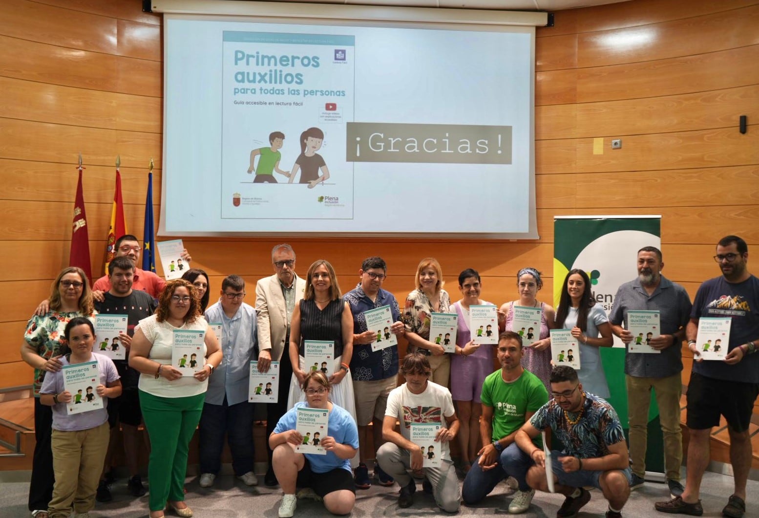 La consejera de Política Social, Familias e Igualdad, Conchita Ruiz, durante la presentación de la guía de primeros auxilios en lectura fácil para personas con discapacidad intelectual