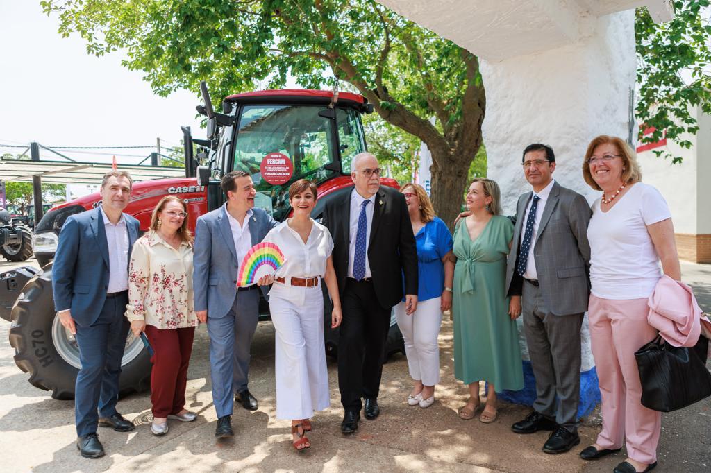 Instituciones durante la inauguración de la 61 edición de FERCAM