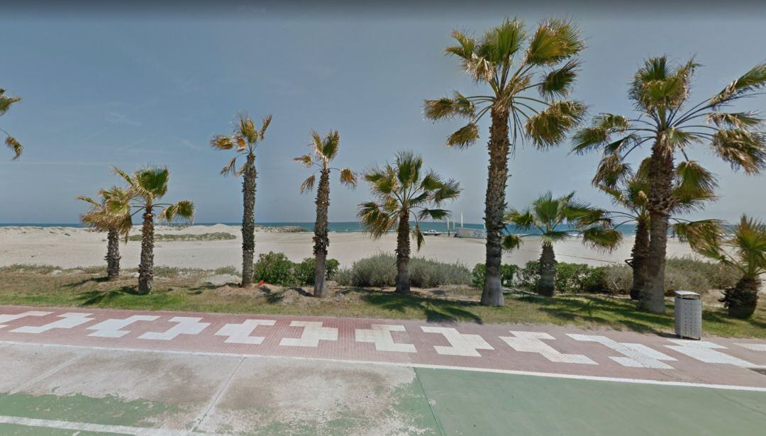 Foto de la playa del Gurugú