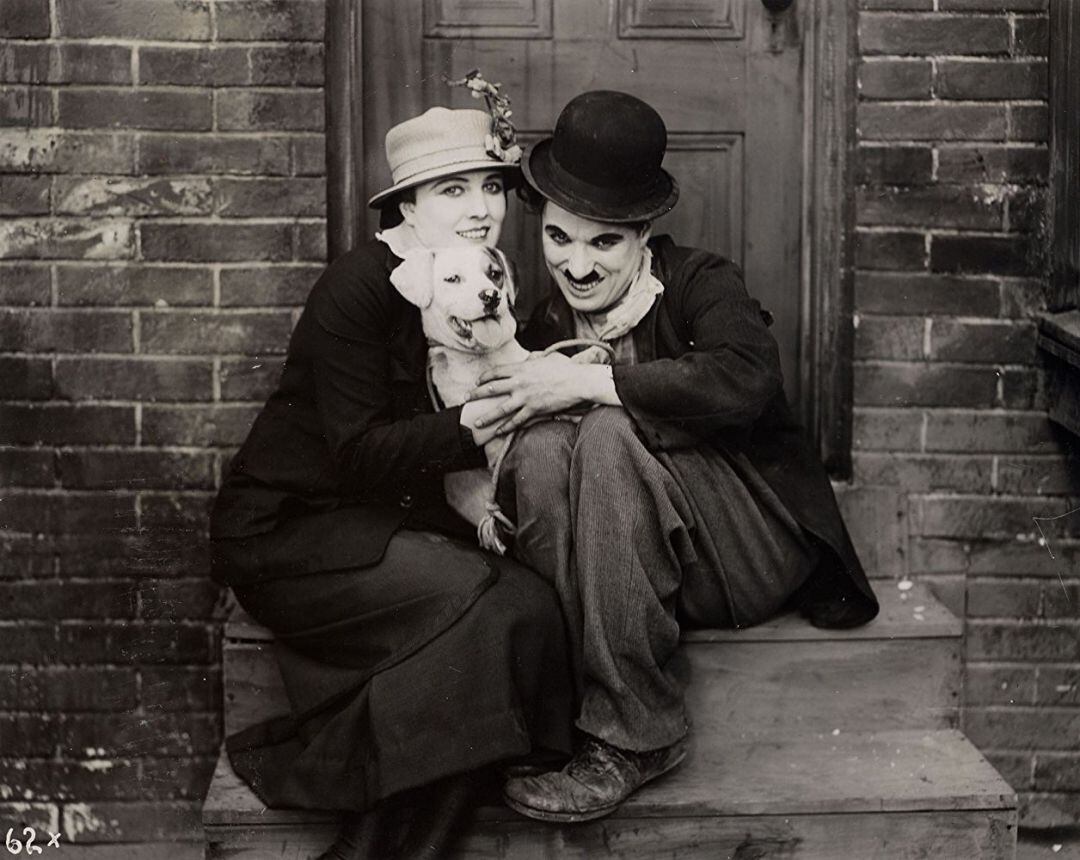 Fotograma de la película &quot;Vida de perro&quot;, de Charles Chaplin