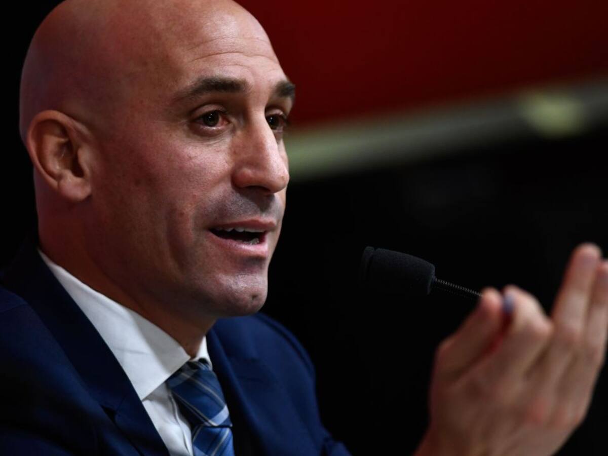 Rubiales: "Un periódico quiso cerrar acuerdos económicos, si hubiera accedido no hubiera tenido esas portadas"