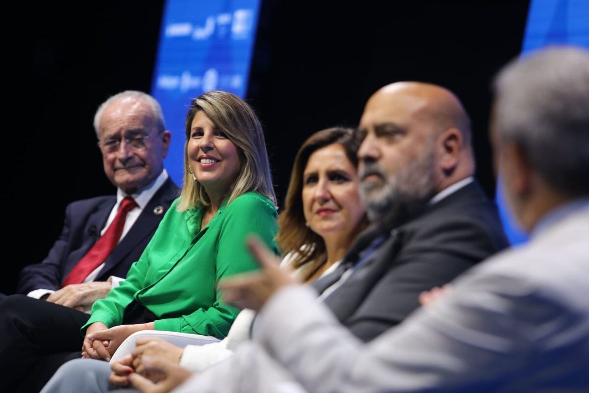 La alcaldesa de Cartagena defiende los puertos mediterráneos para que España sea una gran plataforma logística internacional