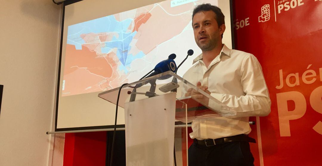 Julio Millán durante la rueda de prensa de valoración de las elecciones municipales 2019 en Jaén