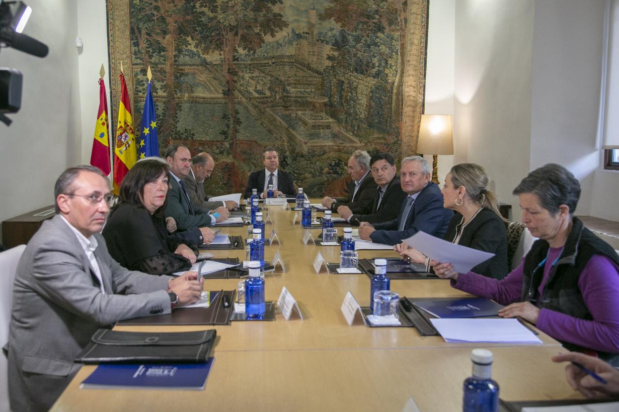 Reunión del Gobierno de Castilla-La Mancha con las principales organizaciones agrarias