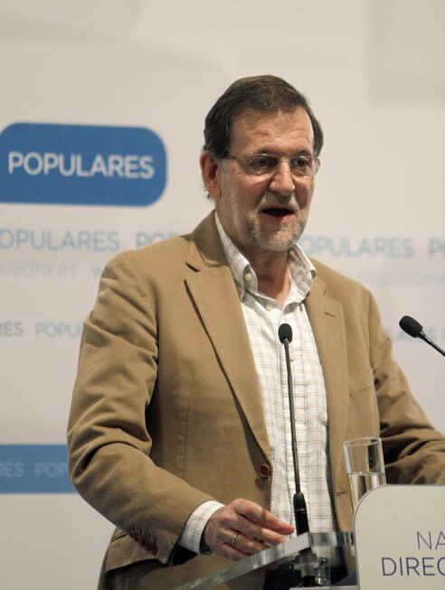 El presidente del Gobierno, Mariano Rajoy, durante su intervención en un acto público del candidato del PP a las elecciones europeas, Miguel Arias Cañete, celebrado en Lalín (Pontevedra)