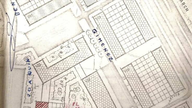 Luis Fernández callejeando por Malilla