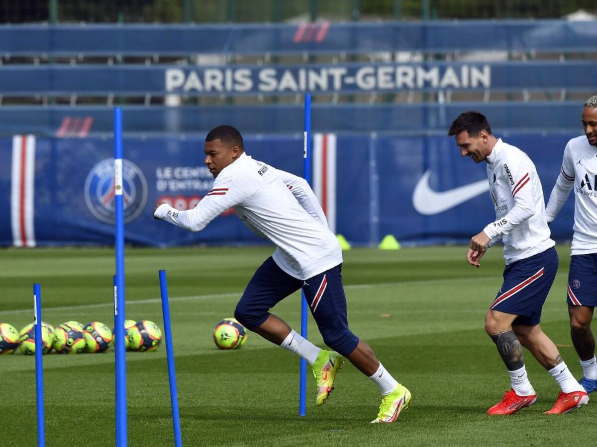 Messi y Mbappé, convocados por el PSG para el partido ante el Reims