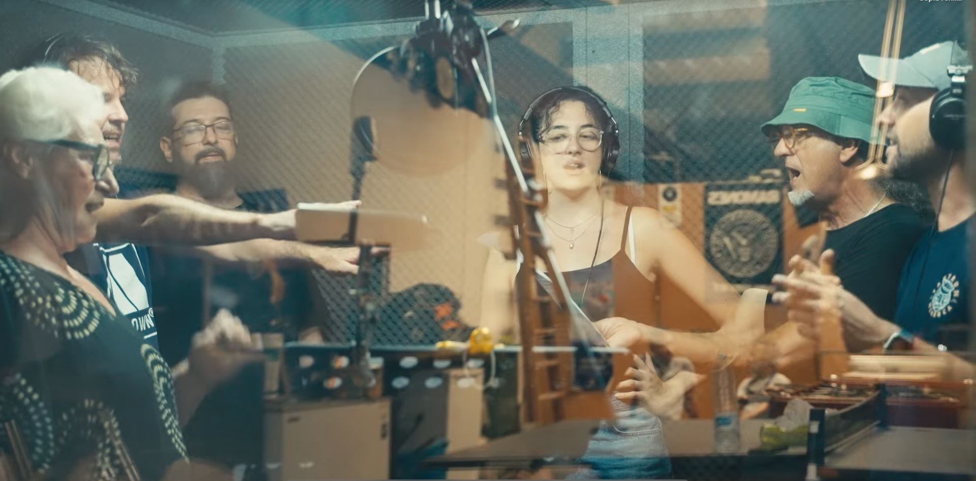 Moment de la gravació de la cançó