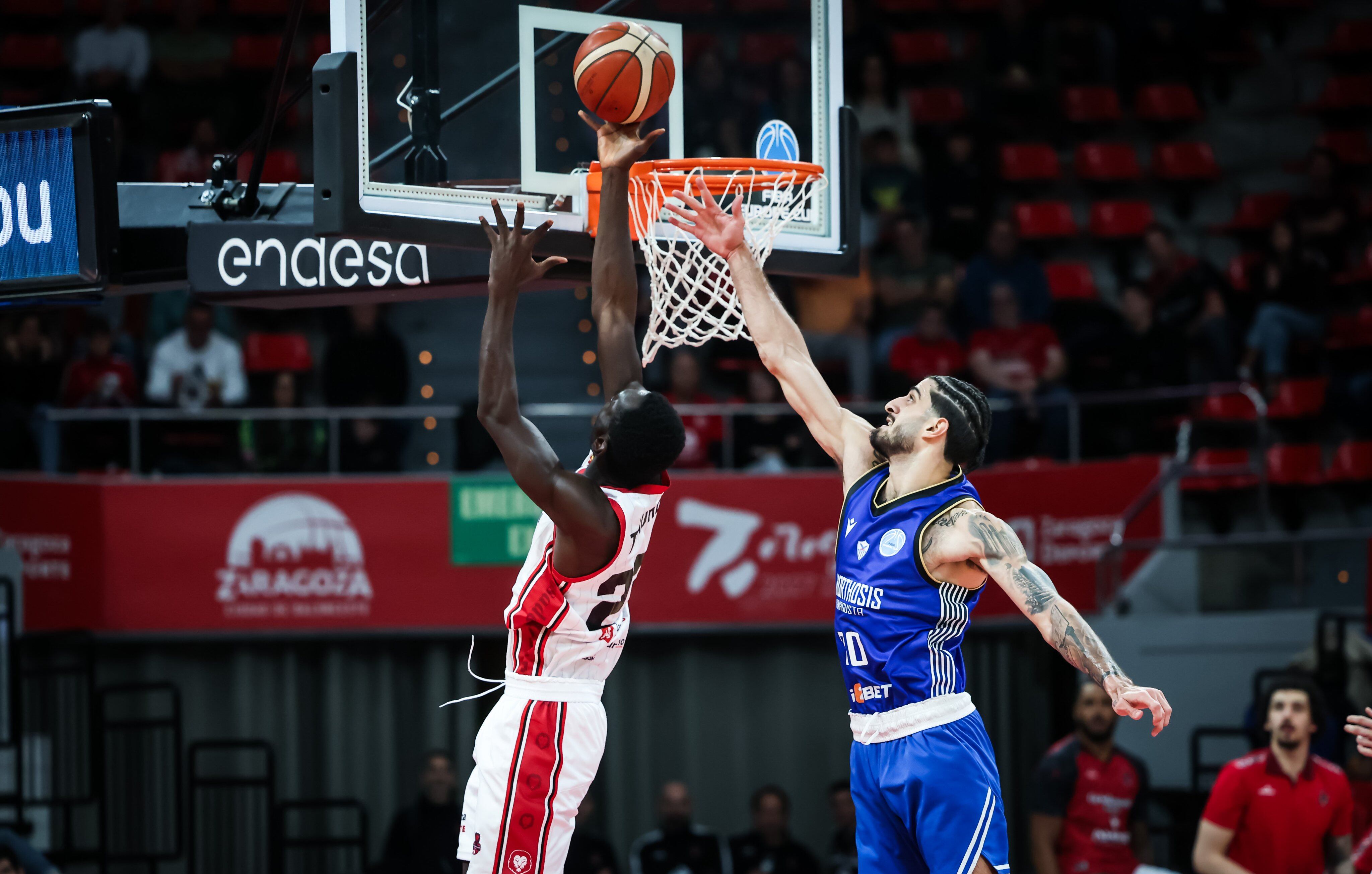 Youssouf Traoré dispuso de muchos minutos y dominó bajo los aros