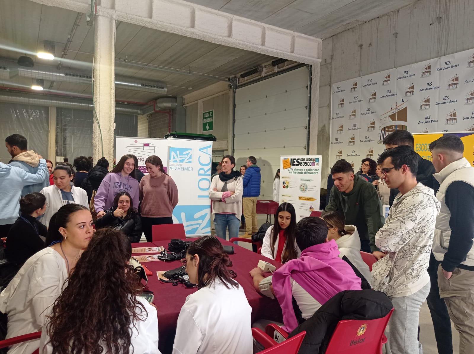 Feria de Empleo en el pabellón de Ifelor en Lorca