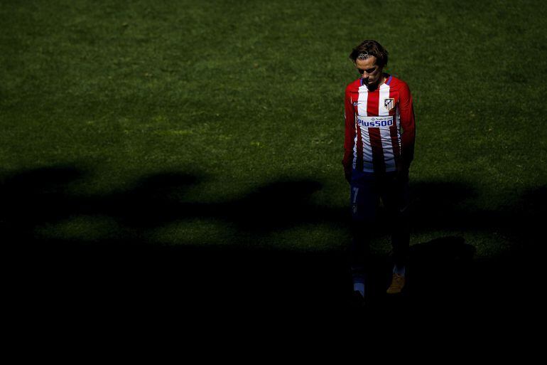 Griezmanna, cabizbajo durante un partido con el Atlético