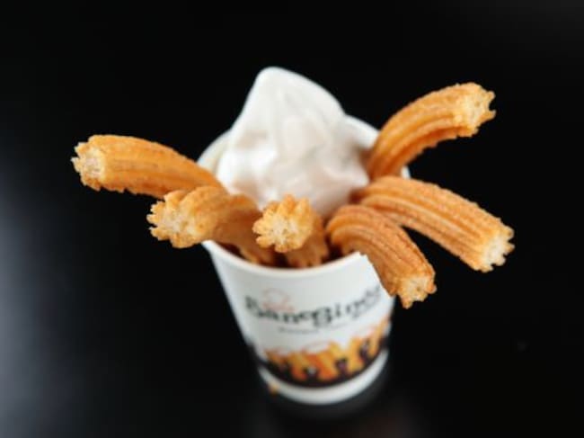 Helado con churros (chinos) de San Ginés.