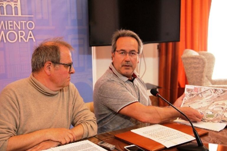 Francisco Guarido y Christoph Strieder durante la rueda de prensa para valorar la sentencia sobre el mercadillo