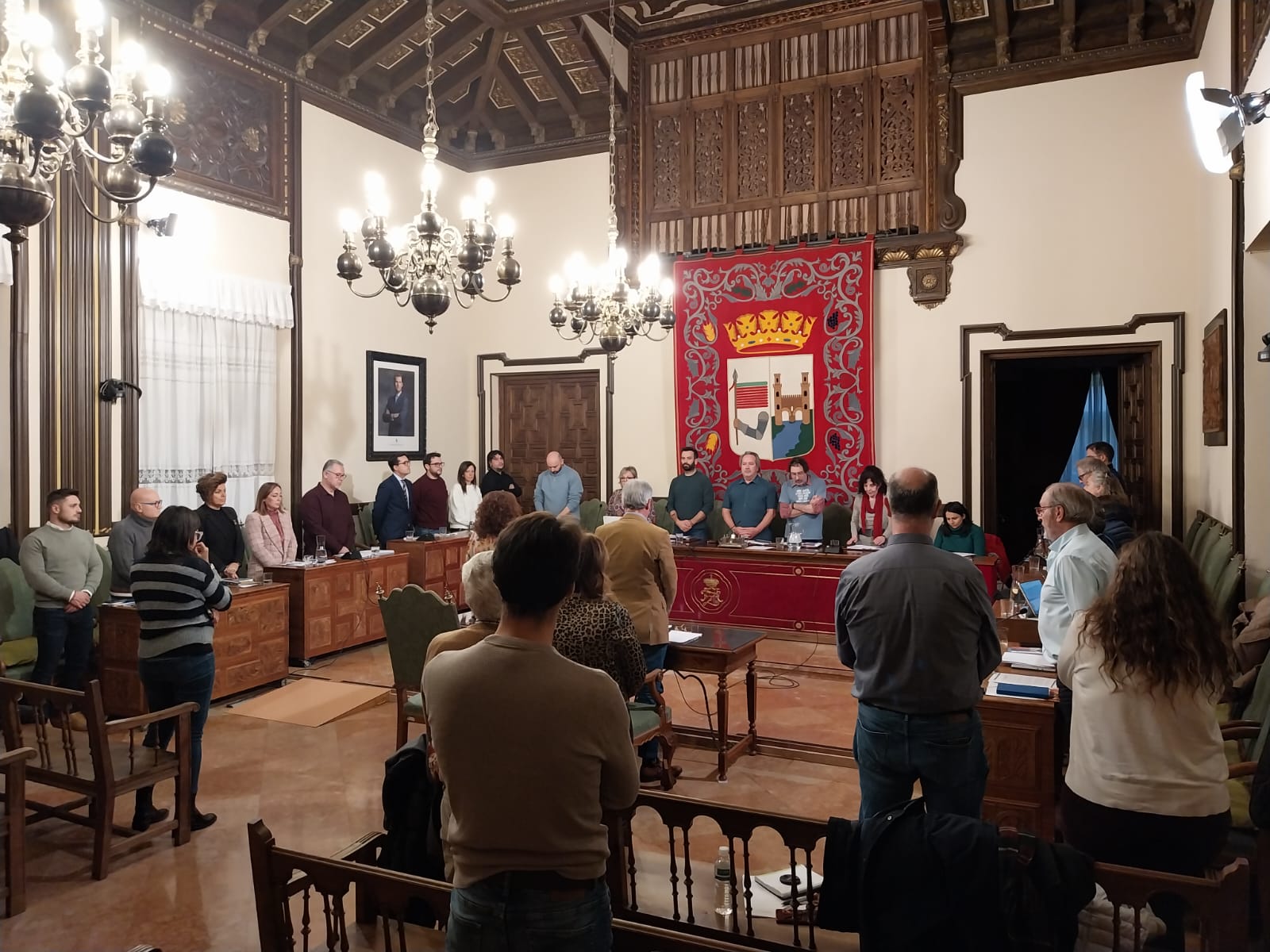 Minuto de silencio al inicio del Pleno