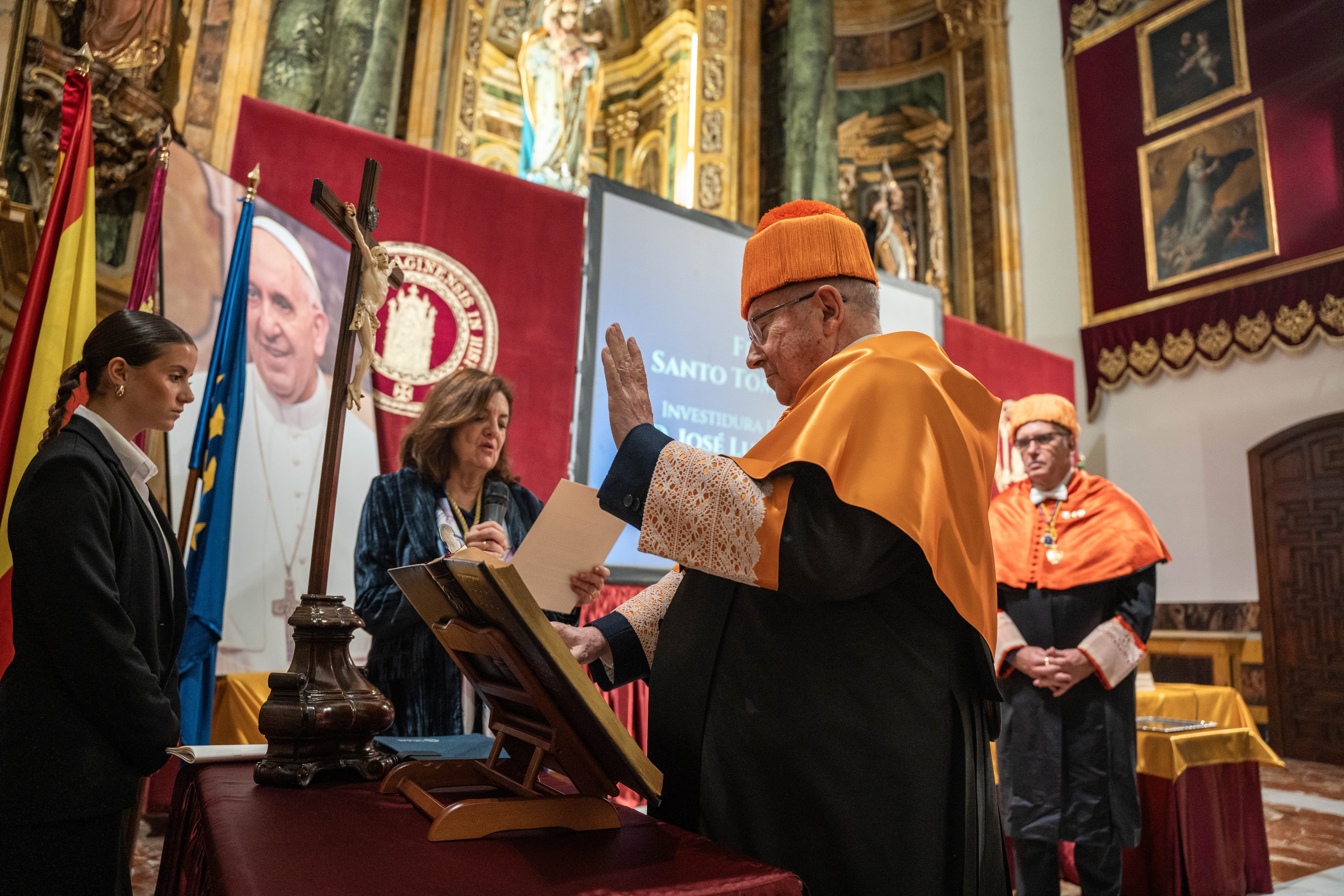 José Luis Bonet, presidente de la Cámara de Comercio de España, investido como nuevo Doctor Honoris Causa por la Universidad