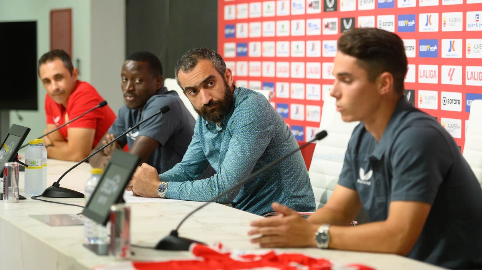 El Almería se ha gastado mucho dinero en la nueva plantilla.