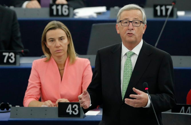 El presidente de la CE, Jean-Claude Juncker, durante la votación que ha tenido lugar este miércoles en el pleno del Parlamento Europeo